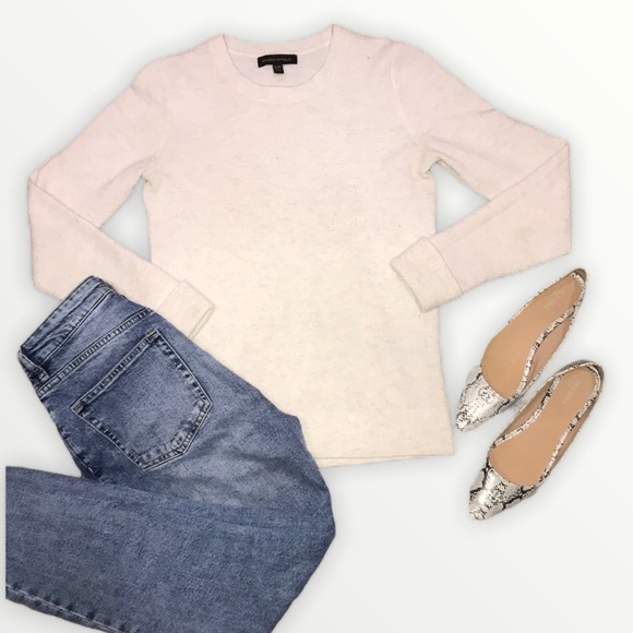 Banana Republic Sweaters - Banana republic cream sweater